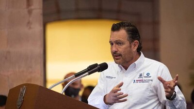 Propuso que para el candidato del 2024 se ponga a un candidato, como él lo fue en el estado