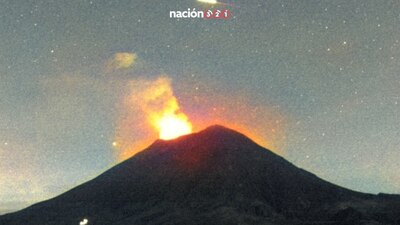 Durante la noche del 5 de noviembre, el 'Popo' emitió una enorme luz de ascenso, producto de una explosión