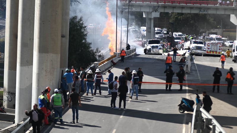 Chofer habría ido a exceso de velocidad: primeras hipótesis sobre tragedia de la pipa en Iztapalapa